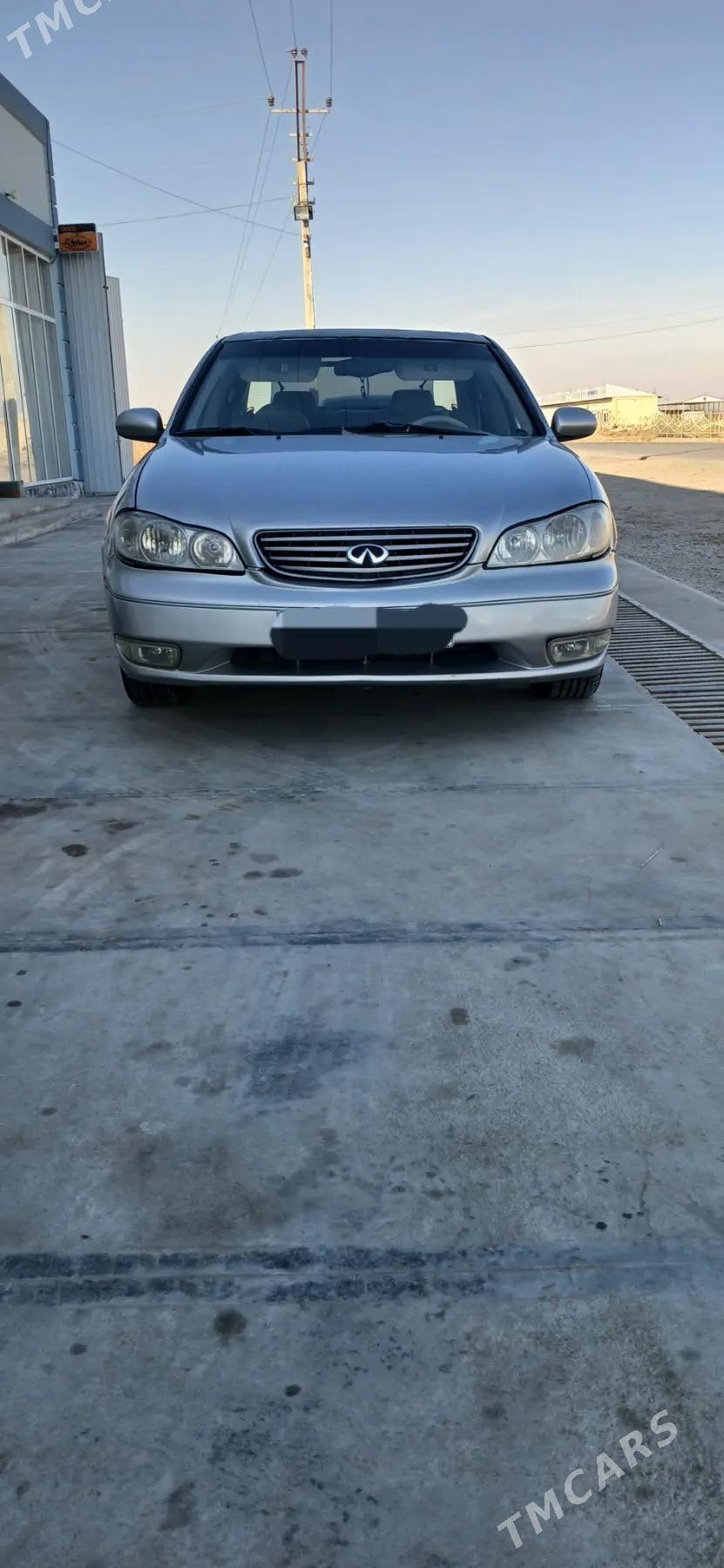 Infiniti I30 2001 - 75 000 TMT - Mary - img 1