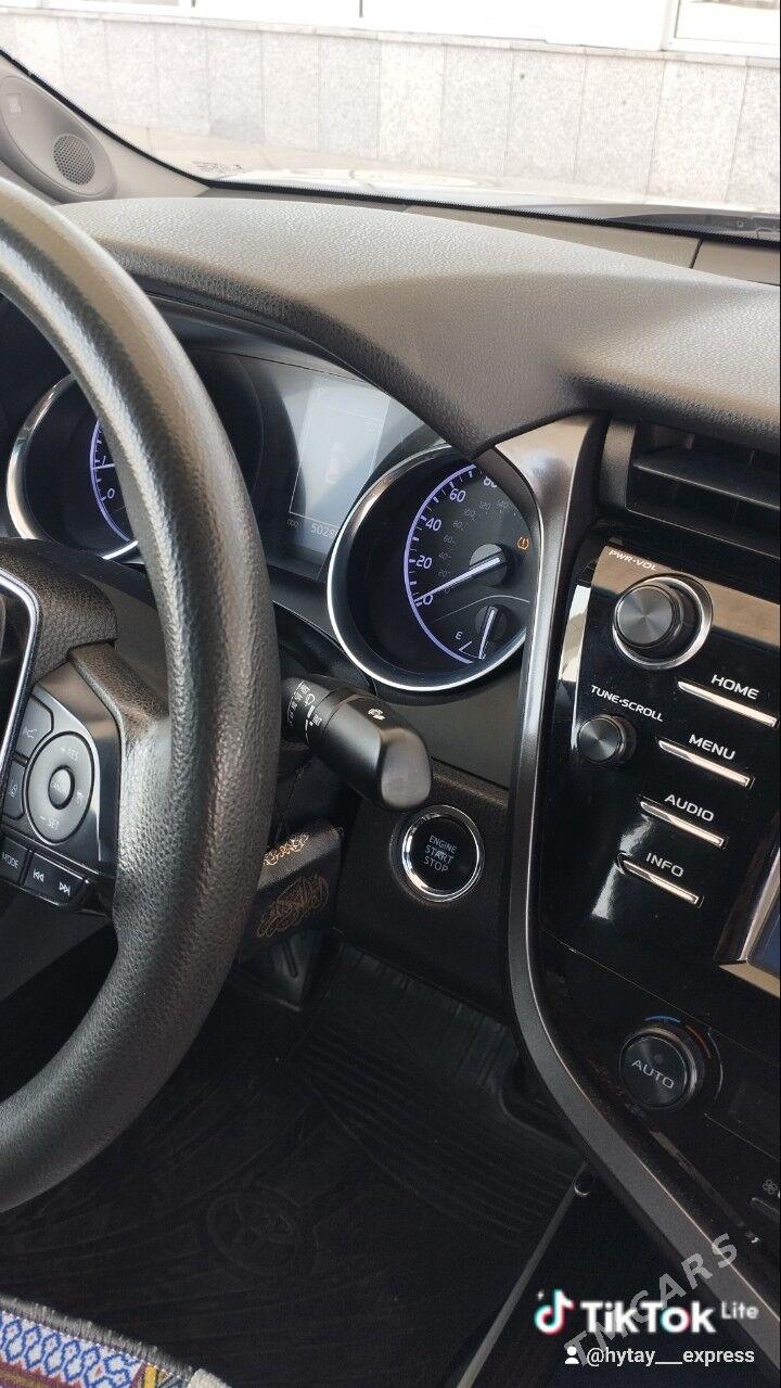 Toyota Camry 2018 - 320 000 TMT - Балканабат - img 1