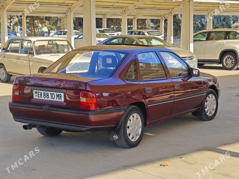 Opel Vectra 1990 - 37 000 TMT - Mary - img 1