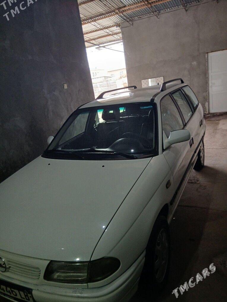 Opel Astra 1996 - 50 000 TMT - Чарджоу - img 1