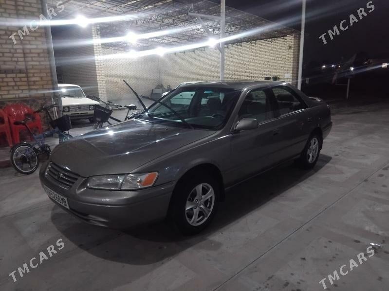 Toyota Camry 1997 - 140 000 TMT - Мары - img 1