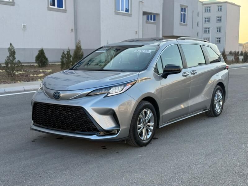 Toyota Sienna 2022 - 530 000 TMT - Мары - img 1