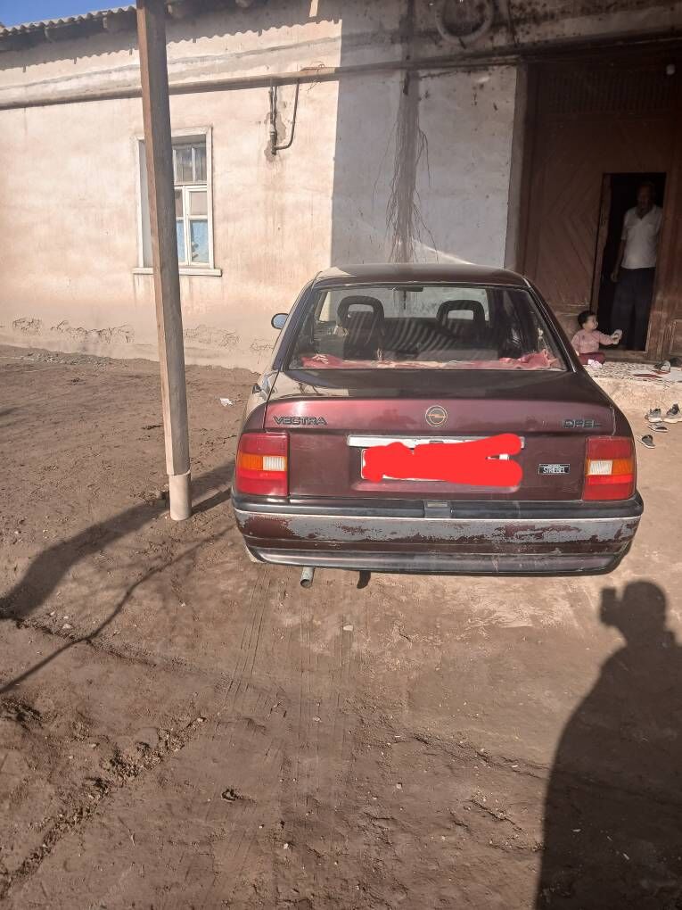 Opel Vectra 1992 - 40 000 TMT - Гурбансолтан Едже - img 1