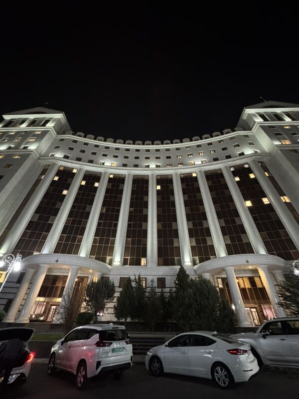 НЕФТЕГАЗ УЛ МИРА - Aşgabat - img 1