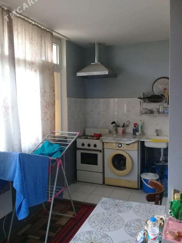 11мкр 1в2 4этаж 42м2 - 11 мкр - img 1