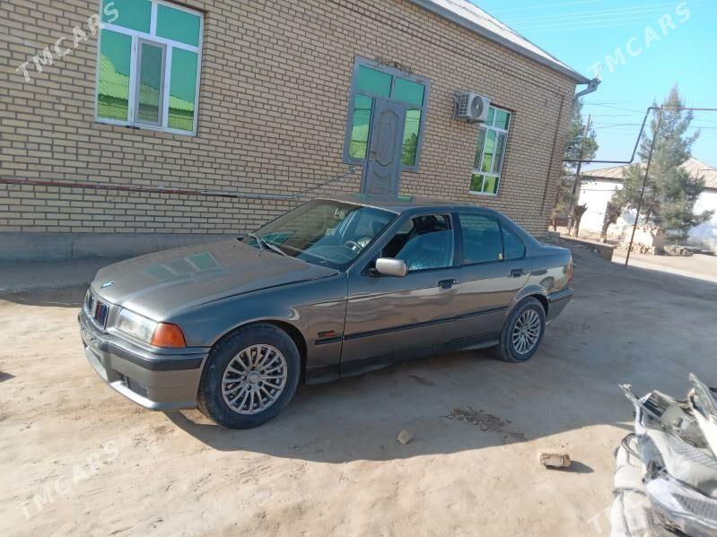 BMW 320 1991 - 30 000 TMT - Мары - img 1