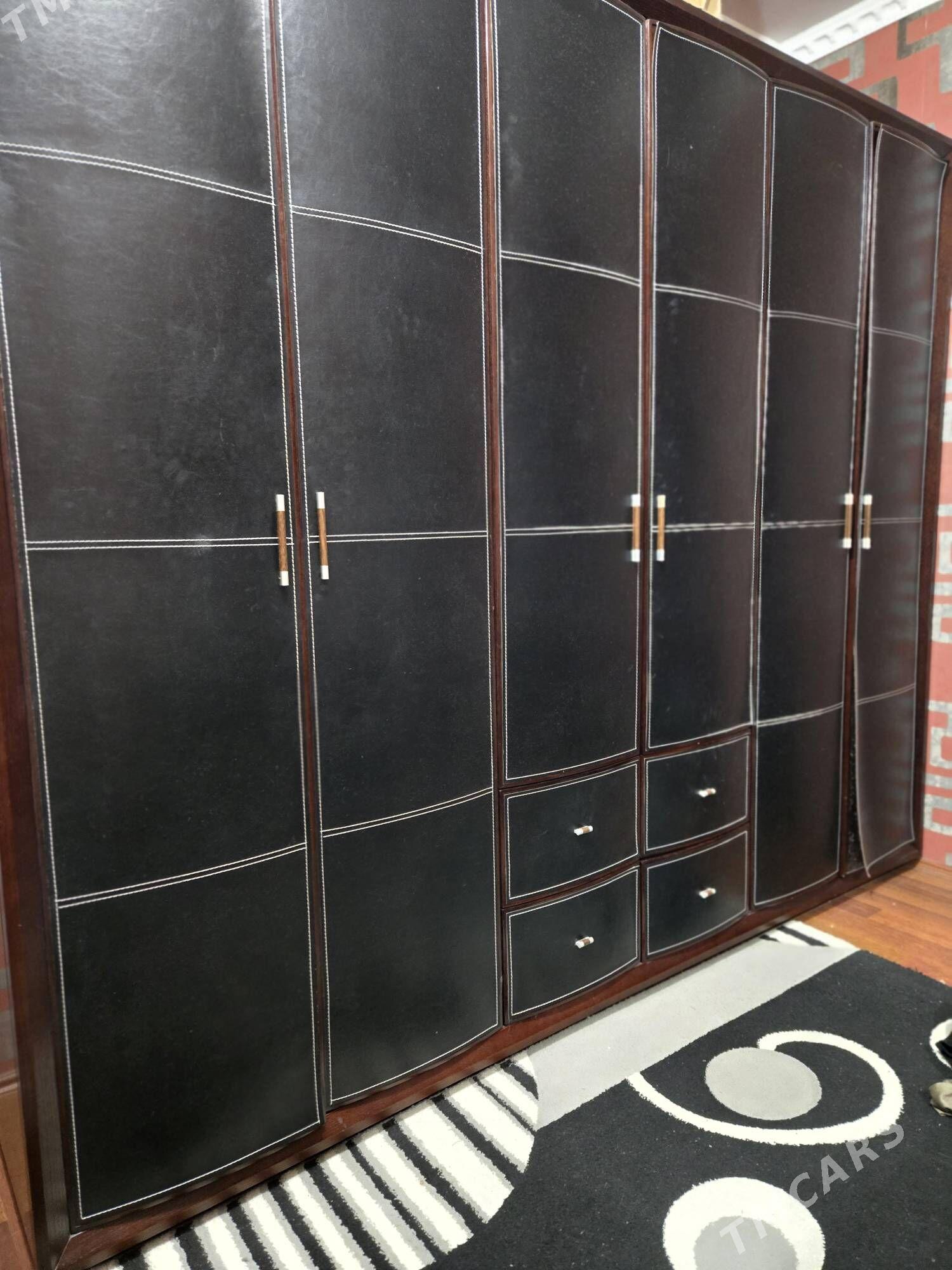 шкаф - Büzmeýin GRES - img 1