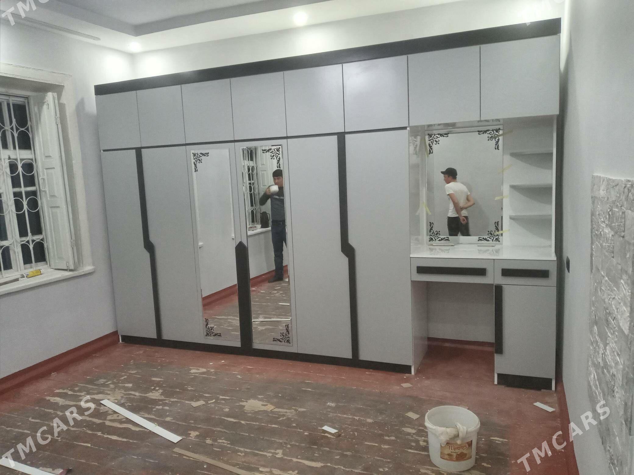 stenka garnatur - Мургап - img 1