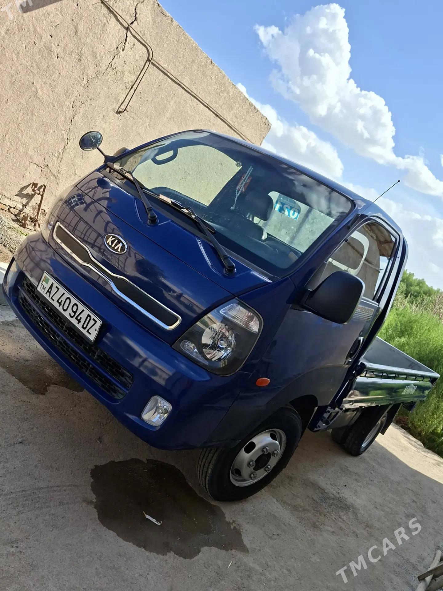 Kia Bongo 2012 - 220 000 TMT - Дашогуз - img 1