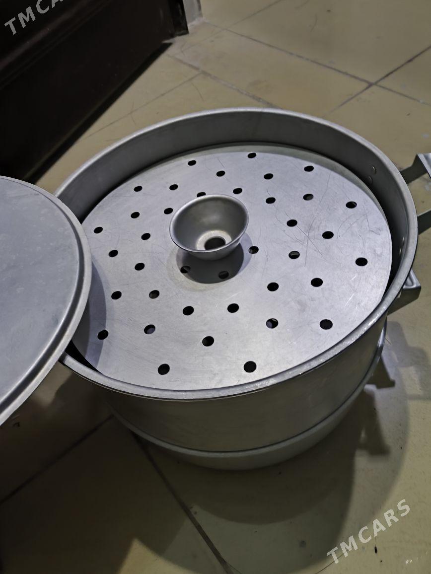 Manty bişirilŷan piti - Aşgabat - img 1