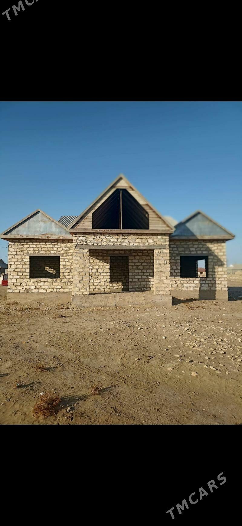 jay ekerem (prichal) - Esenguly - img 1