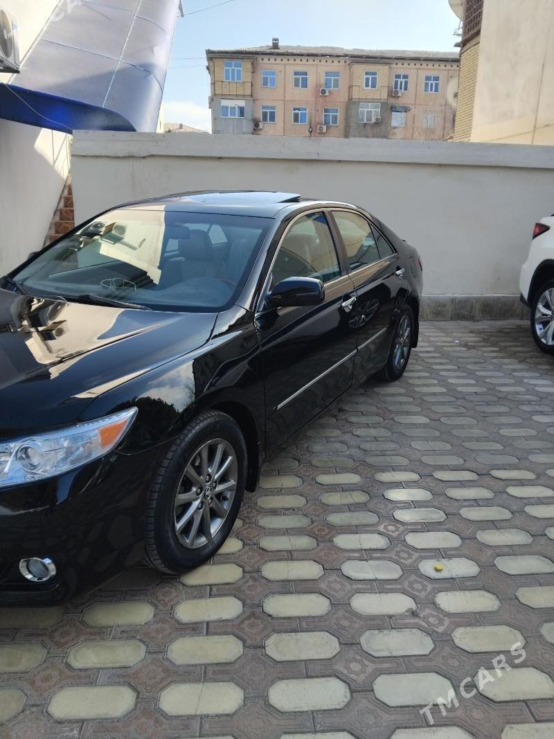 Toyota Camry 2011 - 265 000 TMT - Мары - img 1