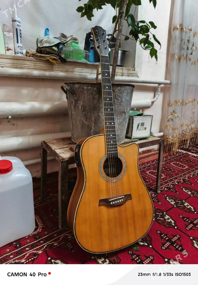 IRIN GITARA - Болдумсаз - img 1