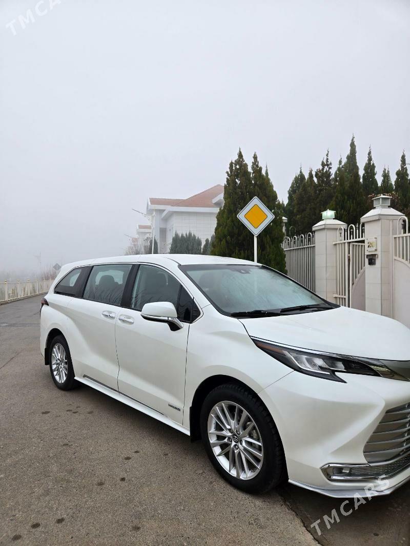 Toyota Sienna 2021 - 470 000 TMT - Ашхабад - img 1