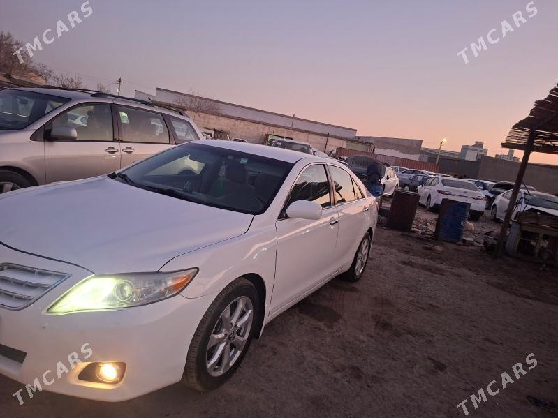 Toyota Camry 2010 - 190 000 TMT - Мары - img 1