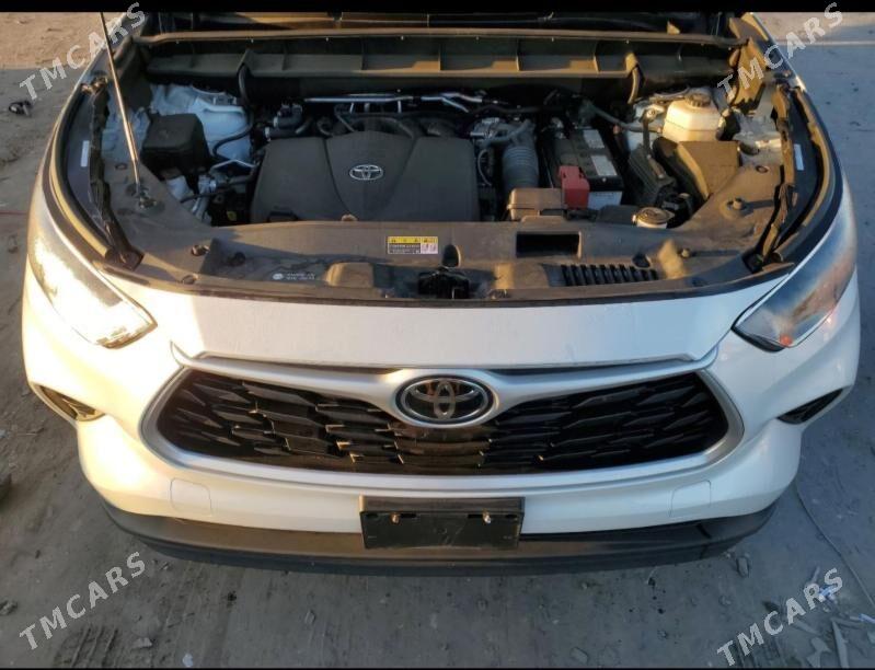 Toyota Highlander 2022 - 590 000 TMT - Магданлы - img 1