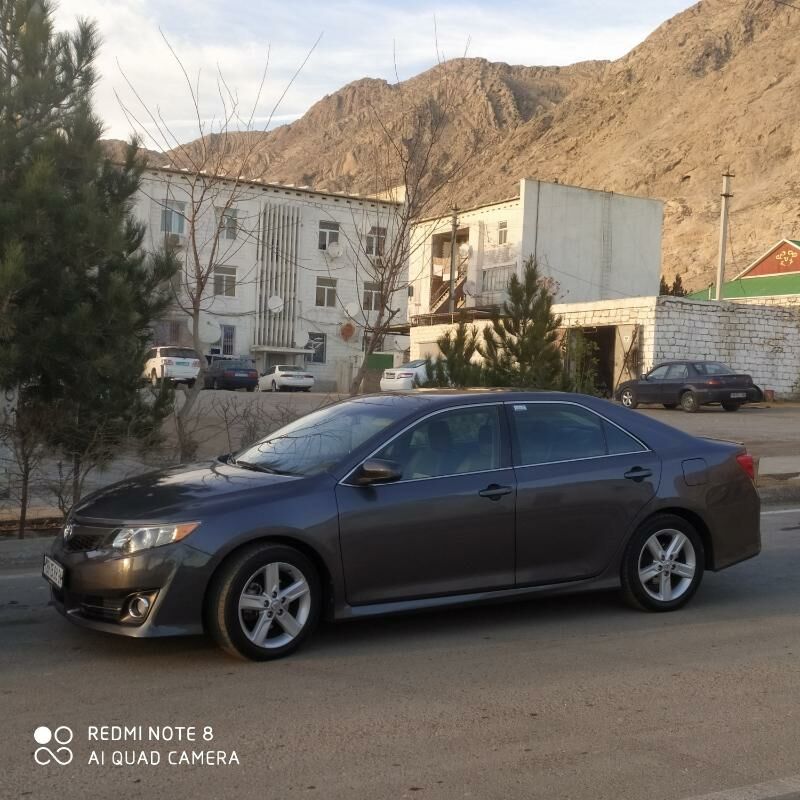Toyota Camry 2011 - 205 000 TMT - Балканабат - img 1