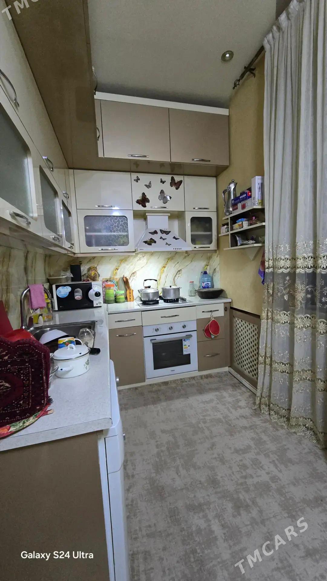 4 КОМ СВОБОДА 2 ЭТАЖ - Ашхабад - img 1