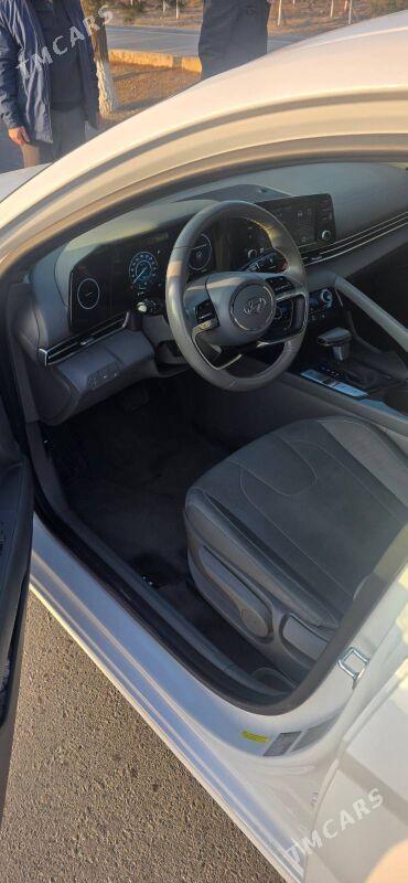 Hyundai Elantra 2022 - 275 000 TMT - Aşgabat - img 1