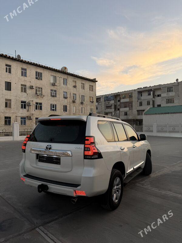 Toyota Land Cruiser Prado 2023 - 890 000 TMT - Balkanabat - img 1