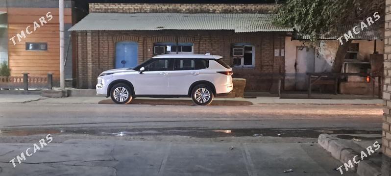 Mitsubishi Outlander 2024 - 360 000 TMT - Ýolöten - img 1