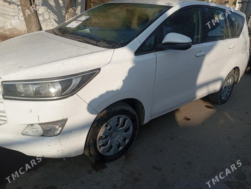 Toyota Innova 2021 - 240 000 TMT - Kerki - img 1