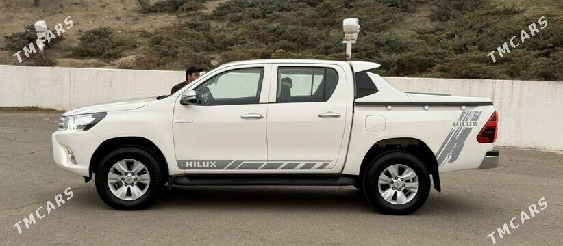 Toyota Hilux 2016 - 450 000 TMT - Туркменбаши - img 1