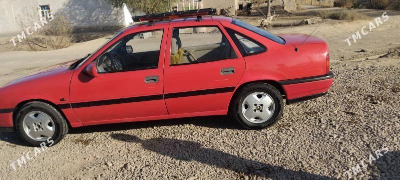 Opel Vectra 1990 - 35 000 TMT - Гурбансолтан Едже - img 1