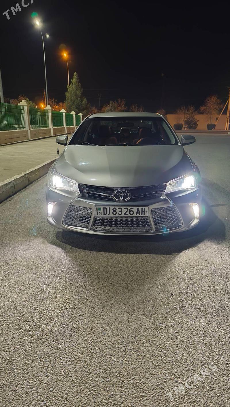 Toyota Camry 2017 - 300 000 TMT - Гёкдепе - img 1