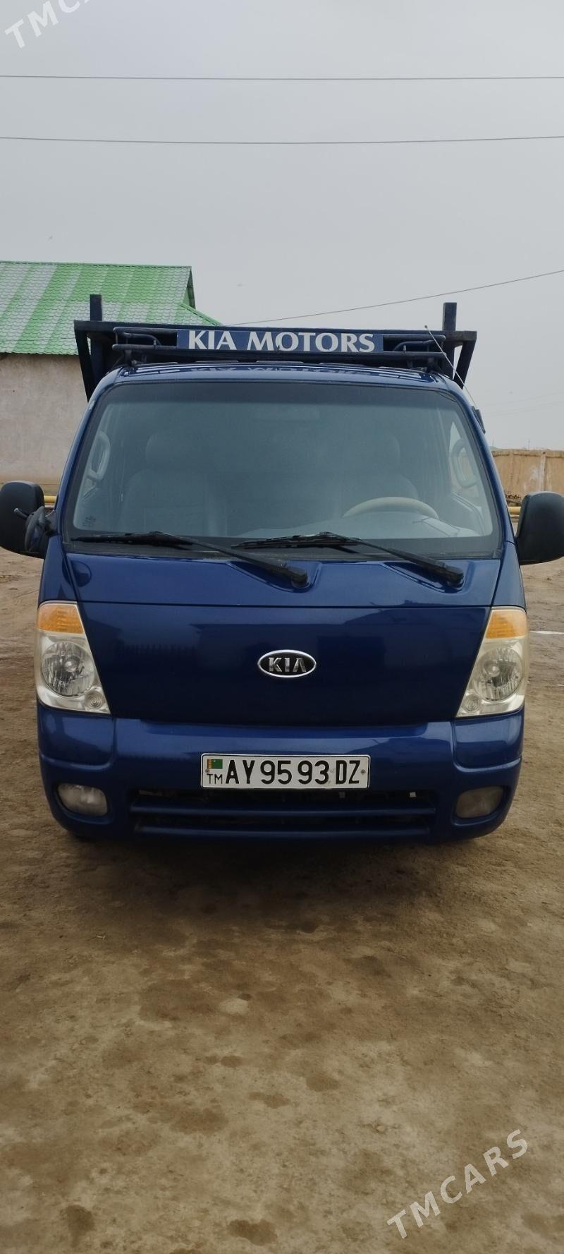 Kia Bongo 2008 - 180 000 TMT - Boldumsaz - img 1