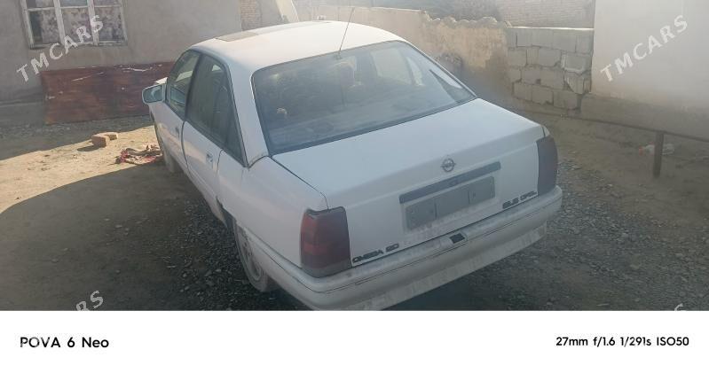 Opel Omega 1991 - 11 000 TMT - Бахарден - img 1