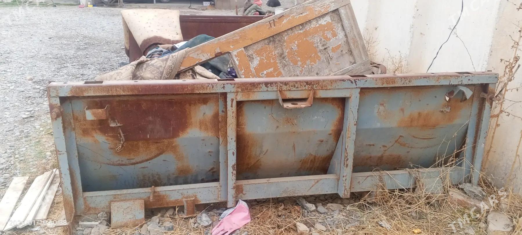 kuzga - Ýaşlyk - img 1