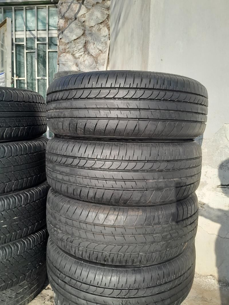 Bridgestone 235 55 20 4 000 TMT - Bedew - img 1