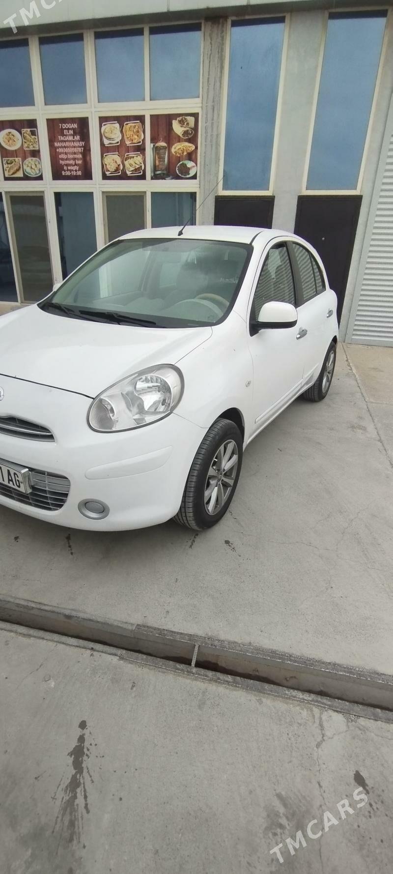 Nissan Versa 2012 - 128 000 TMT - Ашхабад - img 1