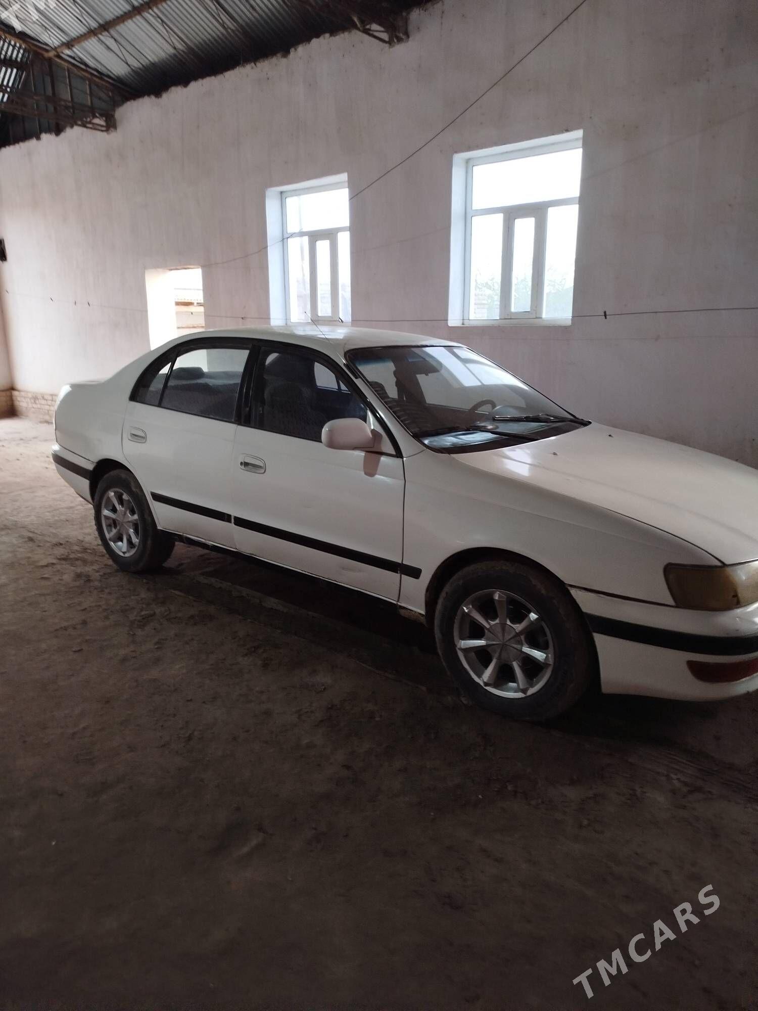 Toyota Corona 1995 - 43 000 TMT - Керки - img 1