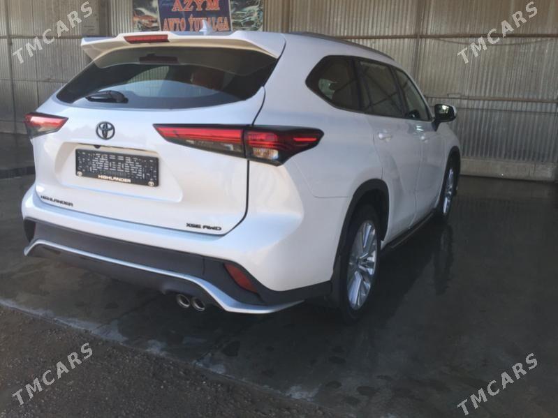 Toyota Highlander 2021 - 485 000 TMT - Мары - img 1