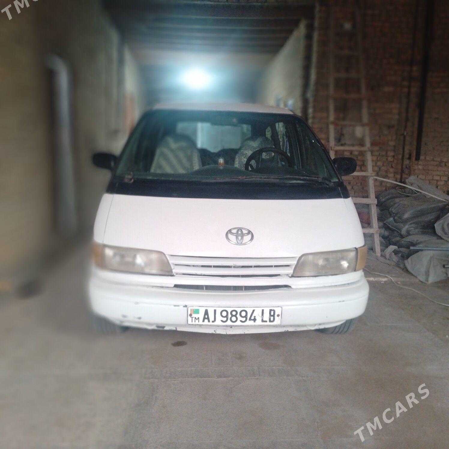 Toyota Previa 1991 - 90 000 TMT - Çärjew - img 1