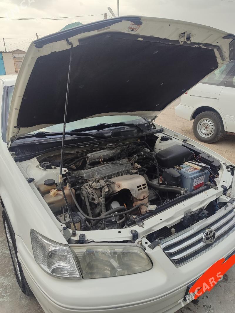 Toyota Camry 1998 - 140 000 TMT - Балканабат - img 1