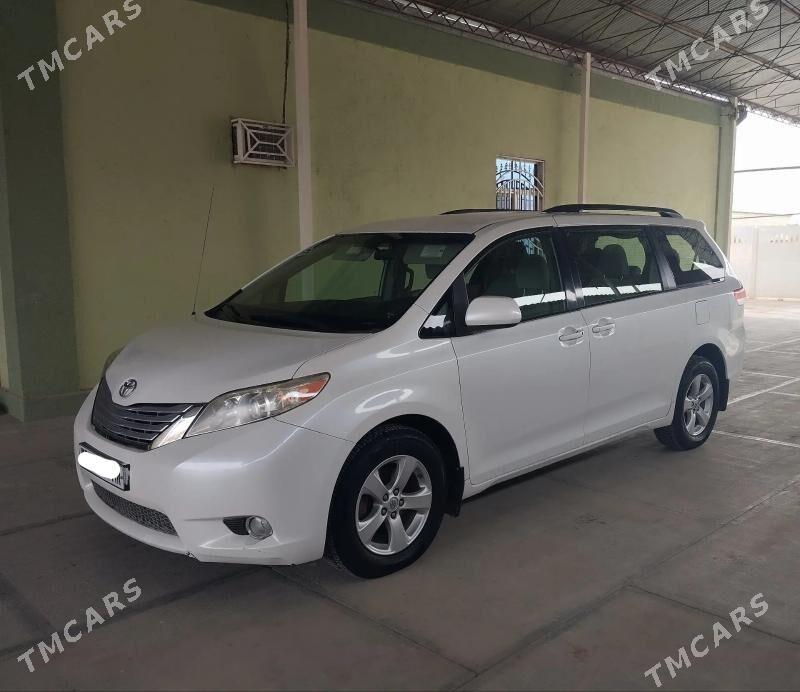 Toyota Sienna 2012 - 300 000 TMT - Mary - img 1