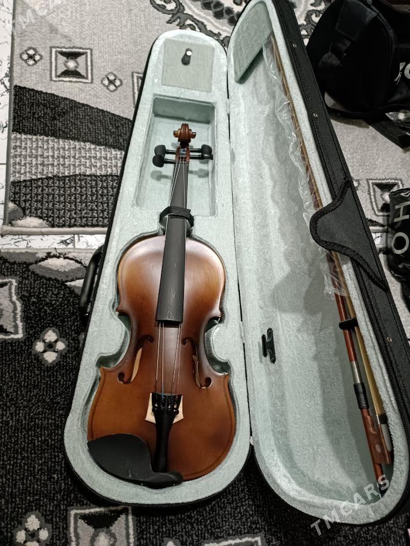 skripka 3/4,4/4 - Büzmeýin - img 1