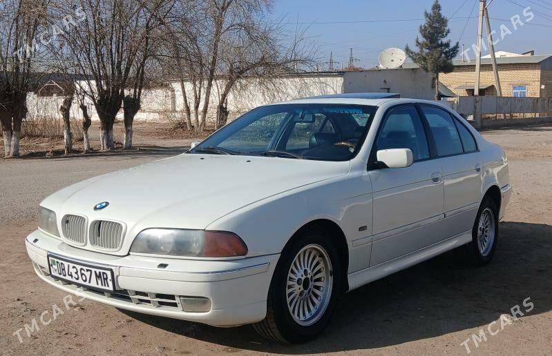 BMW E39 1998 - 90 000 TMT - Байрамали - img 1