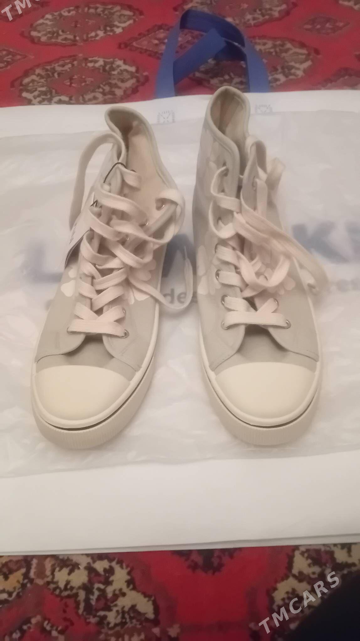 НОВЫЕ КЕДЫ - Mary - img 1