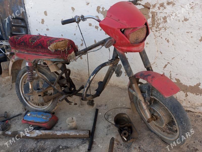 Iž Planeta 1983 - 2 300 TMT - Magtymguly - img 1