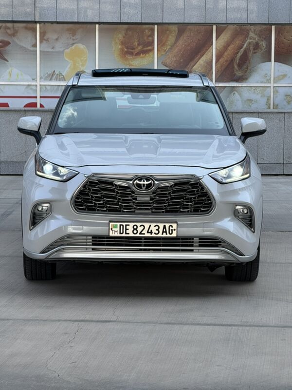 Toyota Highlander 2022 - 515 000 TMT - Ашхабад - img 1