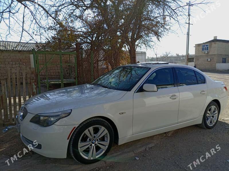 BMW 530 2009 - 220 000 TMT - Балканабат - img 1