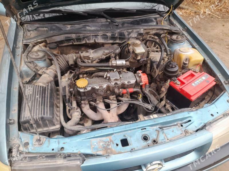 Opel Vectra 1993 - 36 000 TMT - Губадаг - img 1