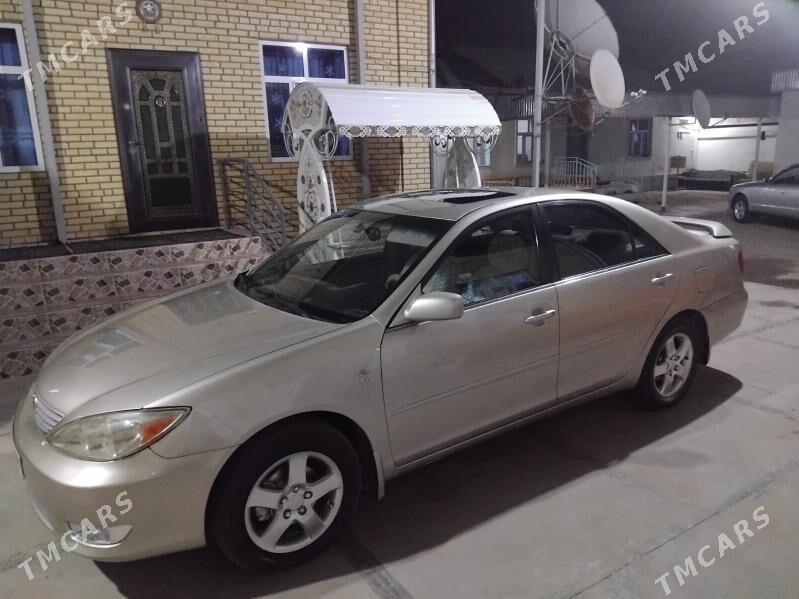 Toyota Camry 2003 - 165 000 TMT - Мары - img 1