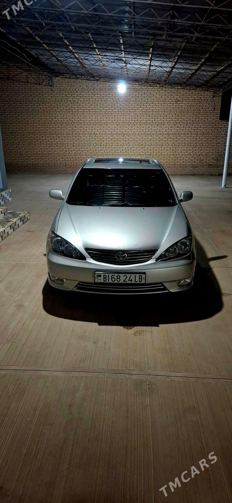 Toyota Camry 2004 - 250 000 TMT - Халач - img 1