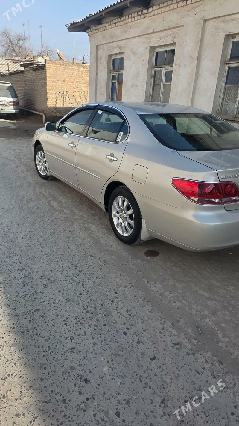 Lexus ES 300 2003 - 240 000 TMT - Kerki - img 1