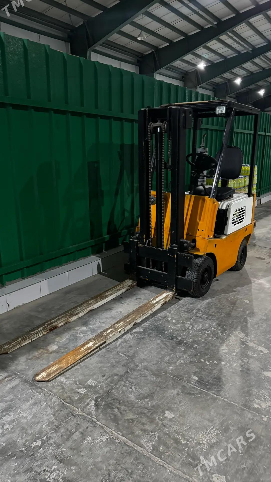 LiuGong Forklift 2010 - 40 000 TMT - Mary - img 1